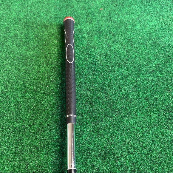 Dunlop Surpass Oversize, 8 Iron, Right Handed, 37.5” - Picture 7 of 8